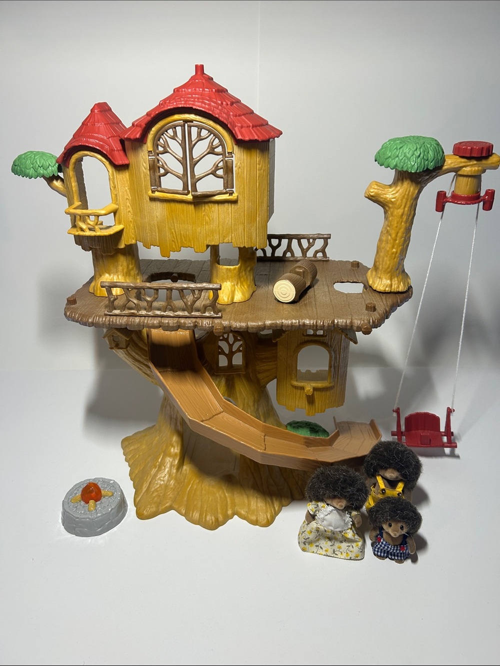 Sylvanian Families/Calico Critters Adventure Tree House